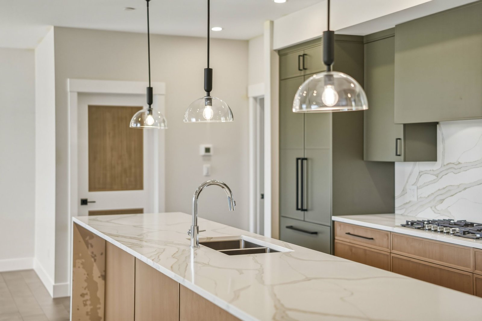 77-web-or-mls-101_Stewart_Creek_Rise_093